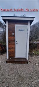 Gårdshytte med lavvu, hund tillatt, sauna