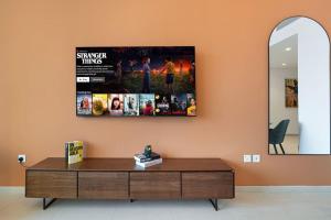 Luxury 2 bedroom with Burj Khalifa view, connected to Dubai Mall