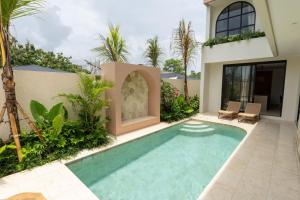 Balangan 4 bedrooms with rooftop and Jacuzzi