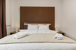 Modern 1BR Retreat Coffee & Peace