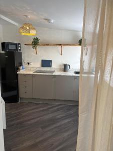 Quirky renovated apartment Glastonbury