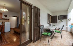 Beautiful Apartment In Porec With Wifi