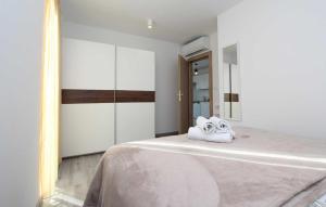 Amazing Apartment In Rovinj With Lake View