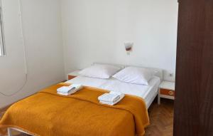 Amazing Apartment In Banjol With Wifi