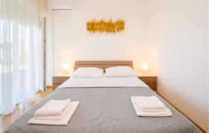 Lovely Apartment In Sreser With House Sea View