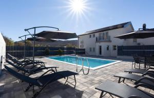 Awesome Home In Imotski