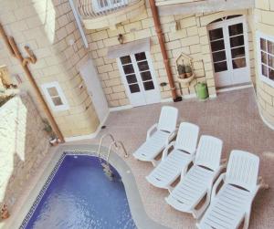 Sunset Castle House with Pool