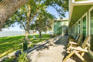 Lakefront Livingston Vacation Rental with Boat Dock!
