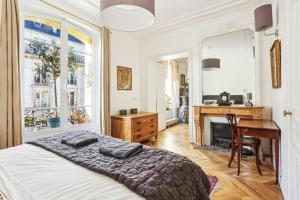 Luxury 4 bedroom Apt 160m2 2 king 2 queen