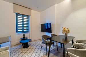 Luxurious and posh in Historical Centre - Superior la Marmora Town House - Completely Renovated & fully Equipped