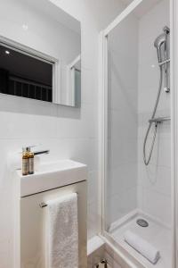 Studio cosy rue du faubourg saint denis paris 10