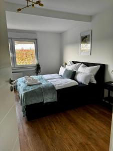 Charmante Unterkunft mit 2 Schlafzimmern, Smart-TV, WLAN