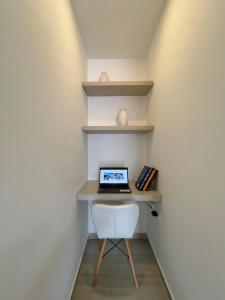 Moderno con ascensor y parqueadero a 5 min del CC