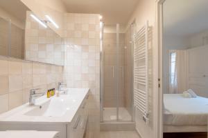 St Dominique Gem, 5 Min Walk to the Eiffel Tower