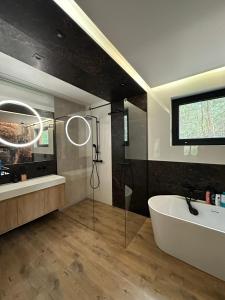 Chata w Puszczy Nowa Łuka