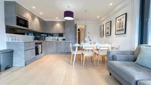 Modern 3-Bedroom flat in St Johns Wood near Marylebone & Regents Park with Balcony