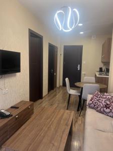 Bakunin CRYSTAL RESORT