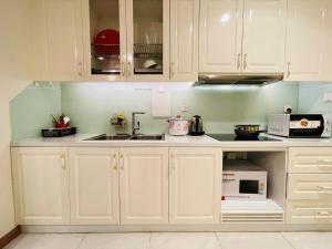 Western Landmark City View