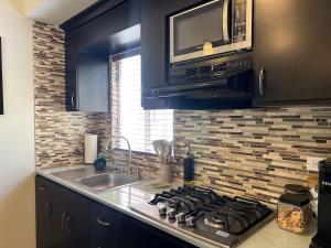 Cozy Apartment at DT Wifi and AC