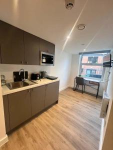 Studio Flat Close to Queen Square - Flat 3B