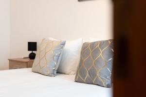 Cosy Riverside 2BDr in Tavira by Lovelystay