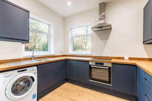 Modern 5-Bed Home Near Bowthorpe