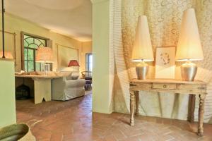 Villa With Bamboo Grove In Maremma