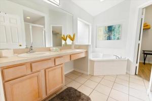 Elegant Emerald Island – Near Disney