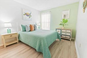 Elegant Emerald Island – Near Disney