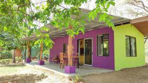 Casa Coco Marbella with AC, Swimming Pool, Skate Bowl & walking distance Beach for Surfers and Nature Lovers