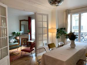 Appartement parisien pour 4