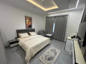 قمرة قباء Cuba moon2