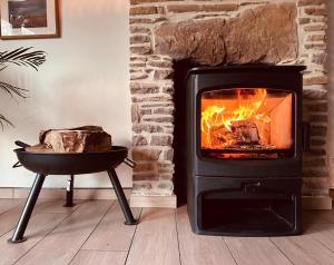 COCOONING near DINANT 300m from River Meuse