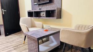 SUNRISE INN hotel
