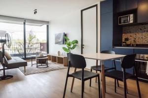 Elegant 2BR Retreat for 5 in Vibrant Las Condes