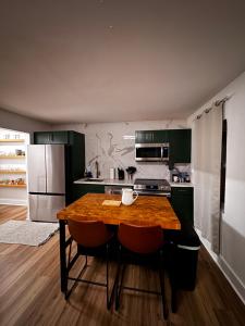 Cozy 3BR WPB Cottage