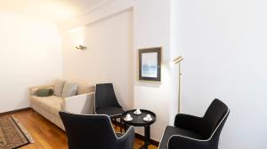 Charmy Rodrigues Lobo Apartments