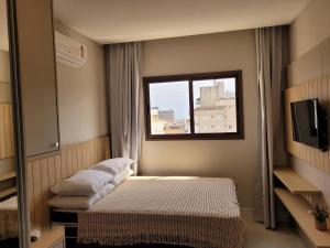 Apartamento 2 suites, vista mar, Piscina Climatizada no condominio, 1 quadra mar