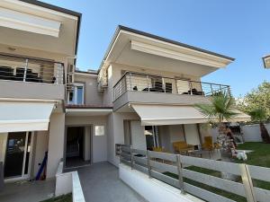 Nikiti Mare Apartments