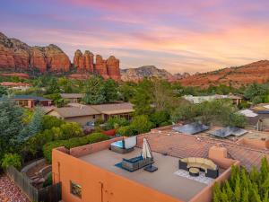 Rooftop Hot Tub Epic Red Rock Views