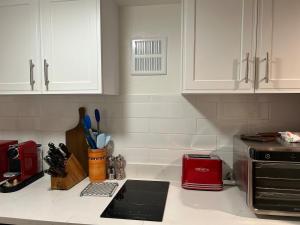 Private Oakland Hills Guest Apartment