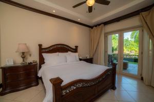 Bella Vista 3F 3 bdr beach club view in Los Suenos