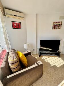 Solymar Serenity - Charming 2 bedroom holiday home