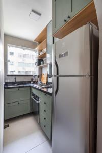 Charming and comfortable, 2 blocks from Leblon beach!