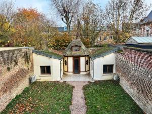 T2 spacieux & calme - vue jardin, Amiens centre