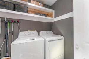 Cozy Camp North End 2BR