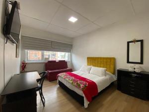 Casa completa 15 personas centro internacional Bogota