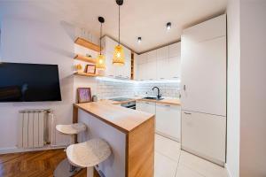 Flex SelfCheckIns 194 - Zagreb - 2 Bedrooms - Parking - Loggia