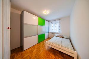 Flex SelfCheckIns 194 - Zagreb - 2 Bedrooms - Parking - Loggia