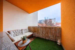 Flex SelfCheckIns 194 - Zagreb - 2 Bedrooms - Parking - Loggia